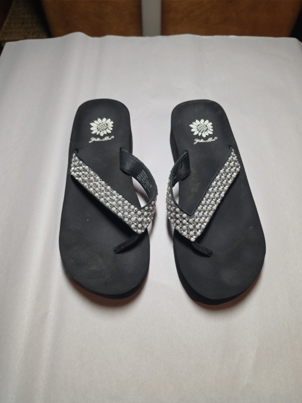 Yellow Box Black Rhinestone Embellished Flip Flop Sandals Size 8